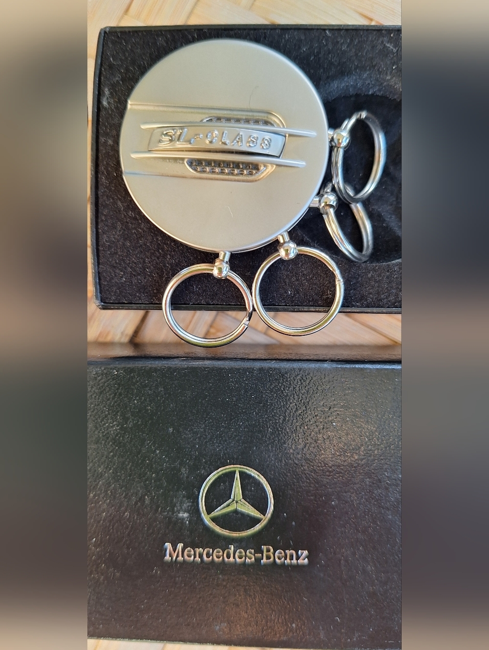 Mercedes Benz Keychain, Keyring New In Box 100% authentic - Picture 3 of 11